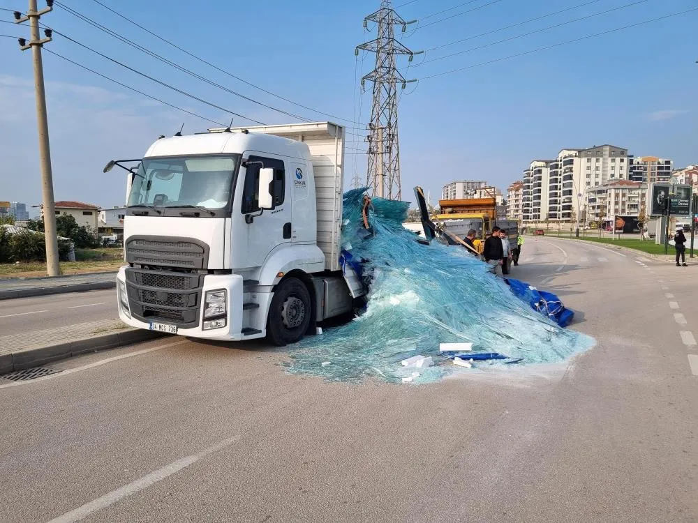 Tonlarcası yolda param parça oldu