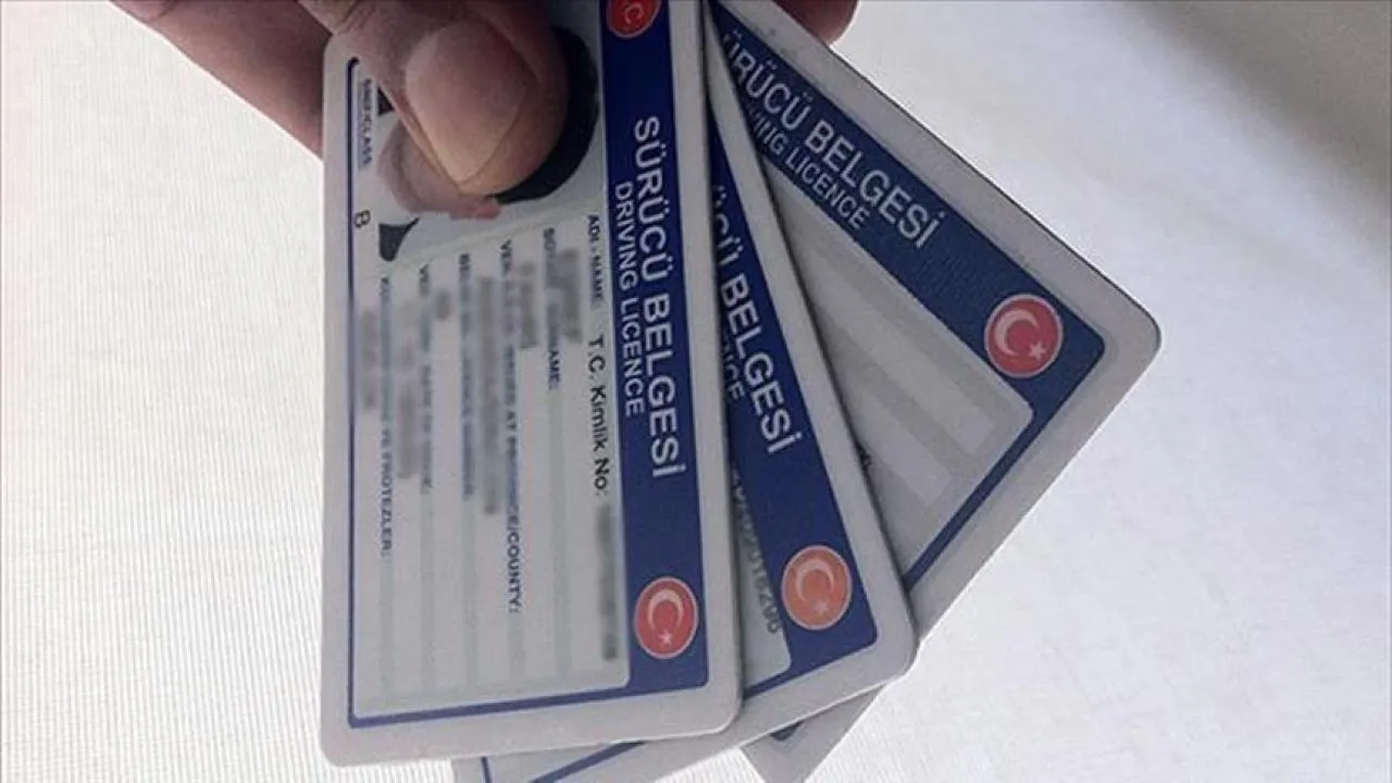 Eski tip ehliyet sahiplerine kötü haber! Sigorta kazada ödeme yapmayacak