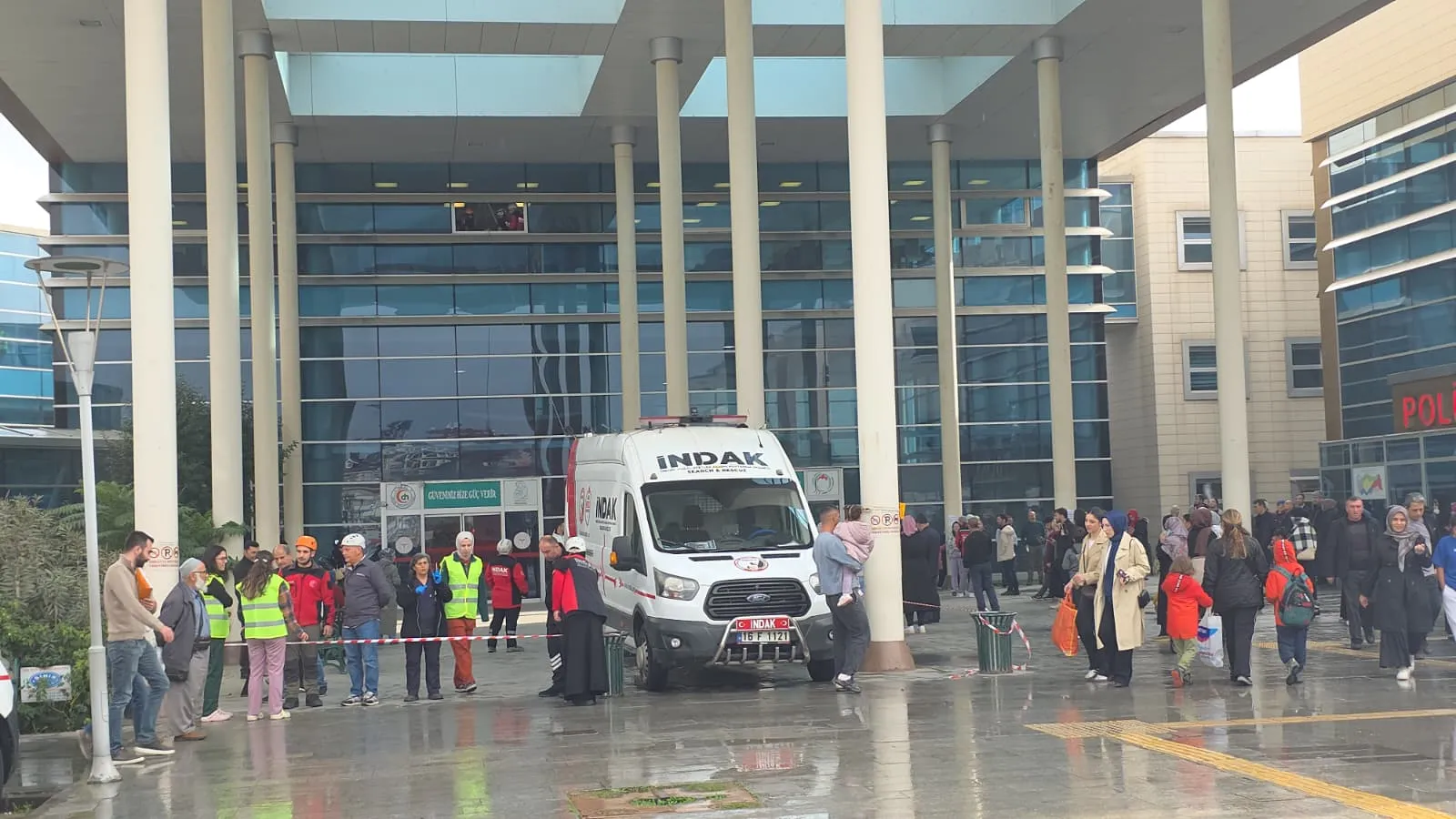İnegöl Devlet Hastanesi’nde gerçeğini aratmayan tatbikat!