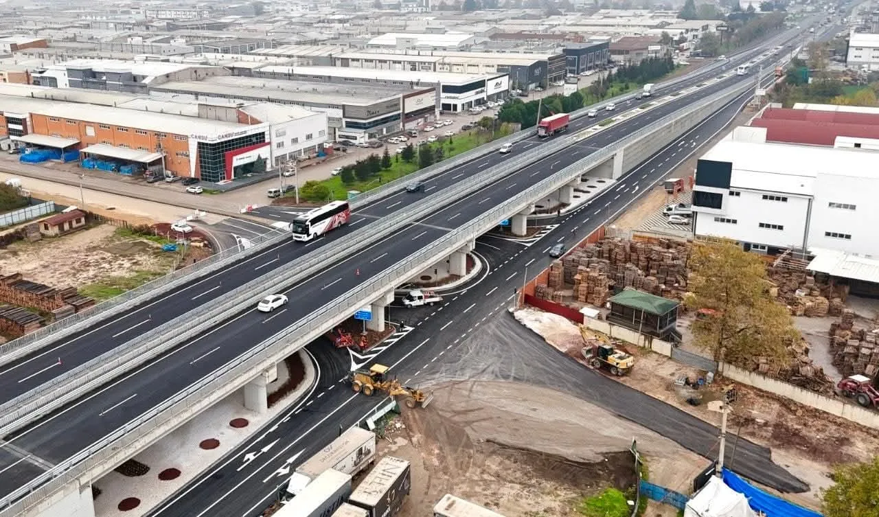 İnegöl’de Yeni Köprülü Kavşak Hizmete Açıldı