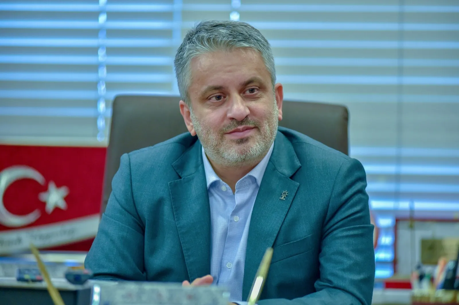 Ayhan Salman kimdir? Kaç yaşında ? Evli mi ?