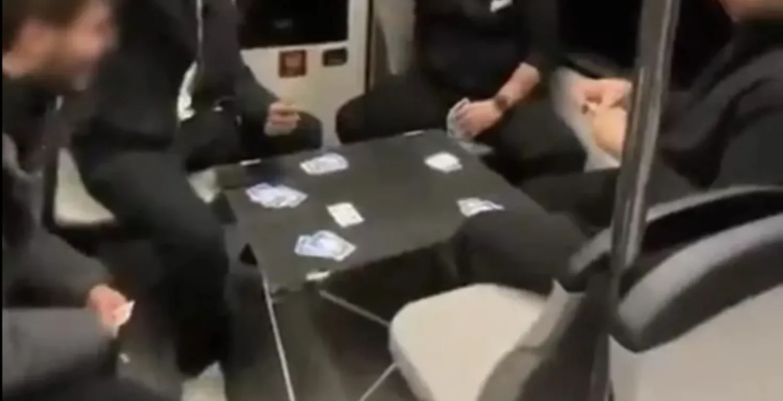 Böylesini görmediniz! Metroda ilginç anlar