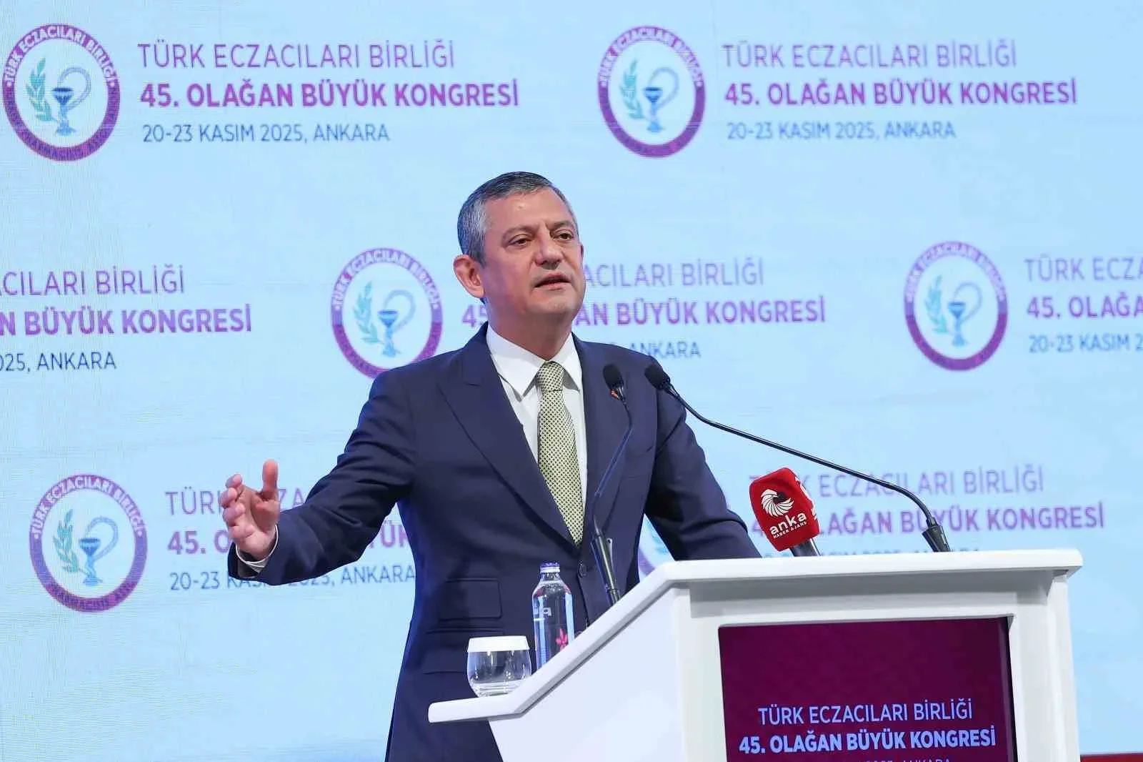 Özgür Özel’den adil vergi sistemi ve temel gelir mesajı