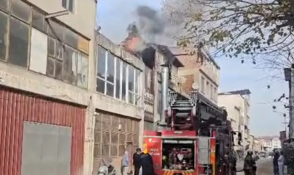 Mahmudiye Mahallesi’nde mobilya atölyesinde yangın