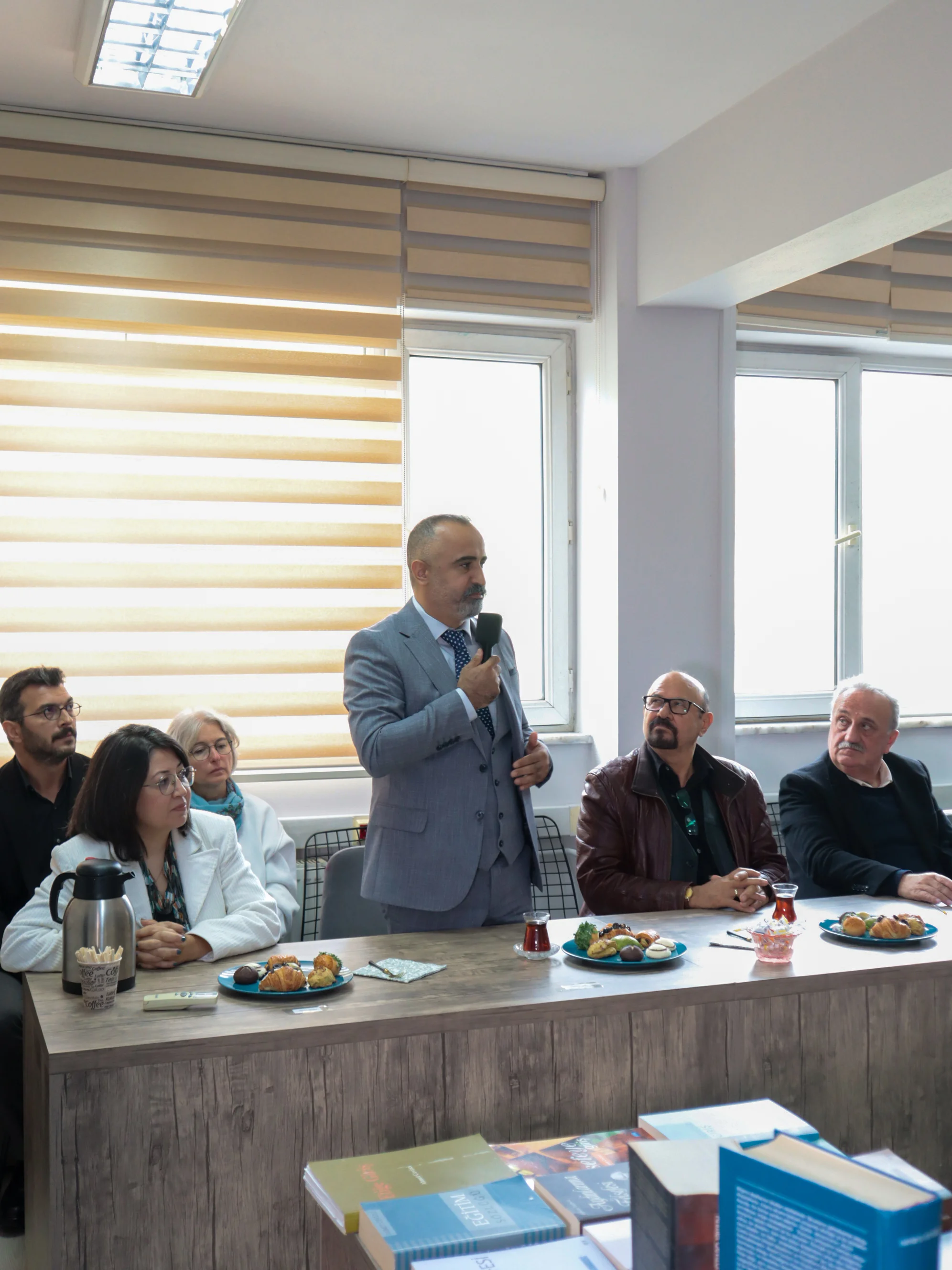 Arena Eğitim’den Prof. Dr. Ahmet Cevizci’ye vefa töreni