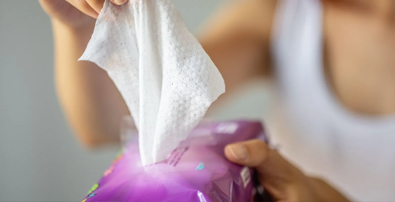 Islak mendil satışına plastik içeriği için yeni yasak