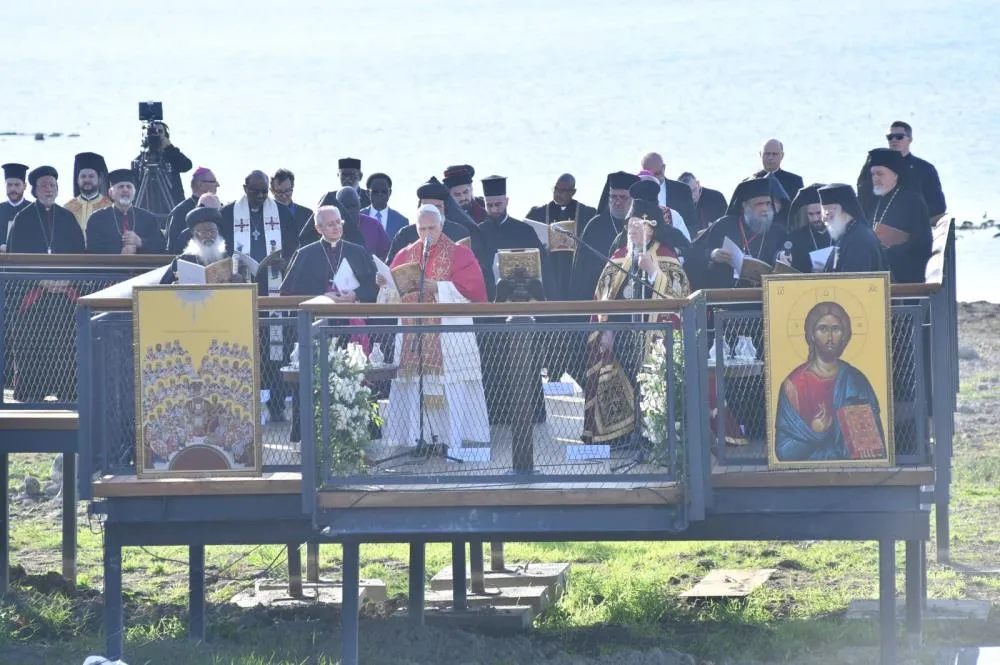 Papa 14. Leo İznik’te tarihi bazilikada ayin yönetti