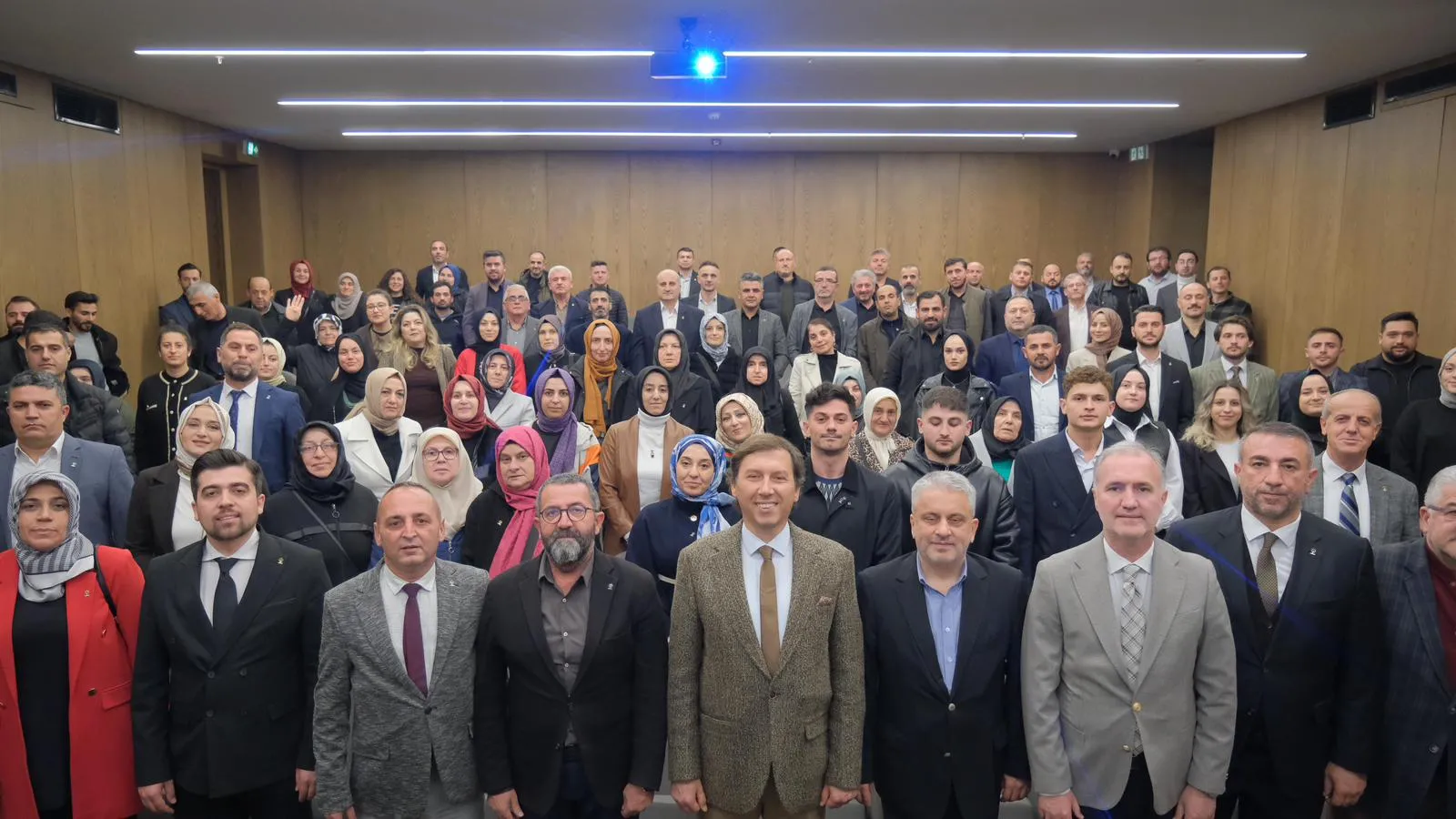 AK Parti İnegöl’de Üye Rekoru! Yeni hedef 45 bin
