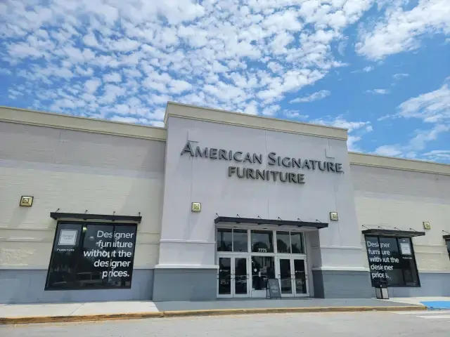 77 yıllık mobilya devinin mağazaları tek tek kapanıyor