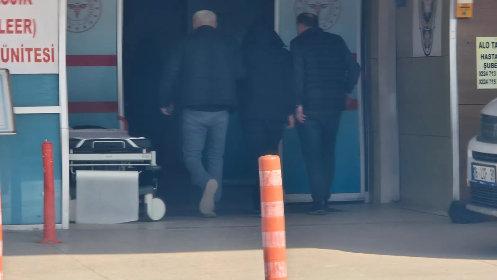 100 Bin TL Kaporayla Kaçacaktı, Pusudaki Polis Yakaladı