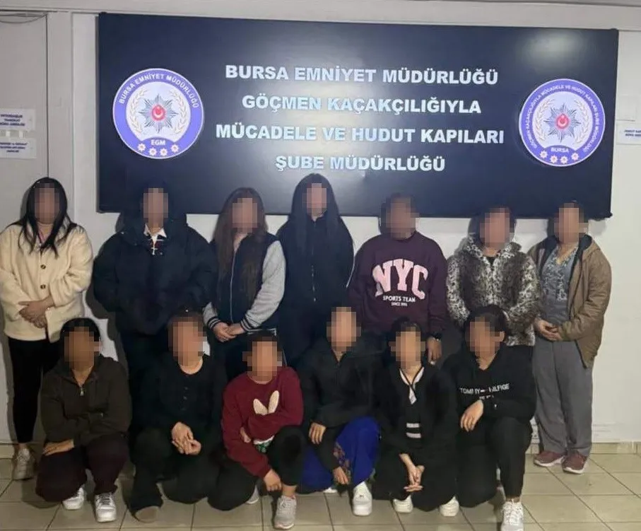 Masaj salonlarına baskın! 13 gözaltı