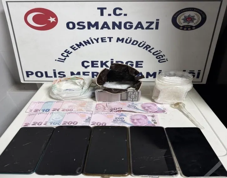 Zehir tacirlerine darbe! Yüklü miktarda yakalandı