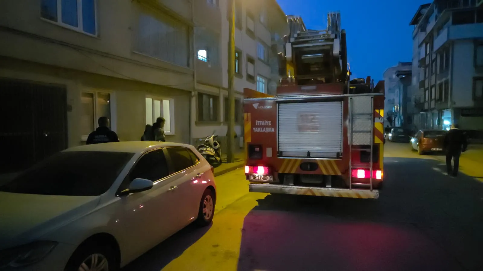 Çamaşır makinesi itfaiyeyi alarma geçirdi