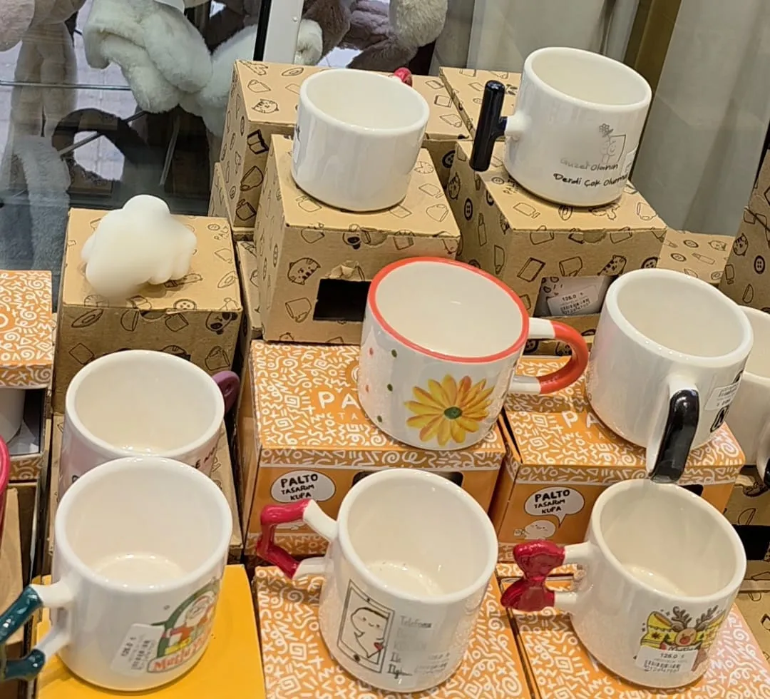 İnegöl’de Tepki Çeken Hediyelik Eşya Ürünleri