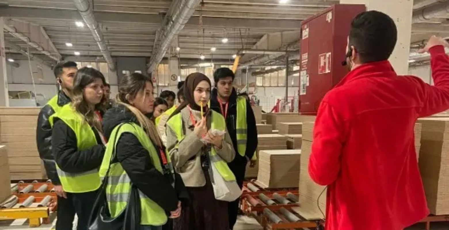 Çilek, geleceğin mühendislerini üretim sahasında ağırladı
