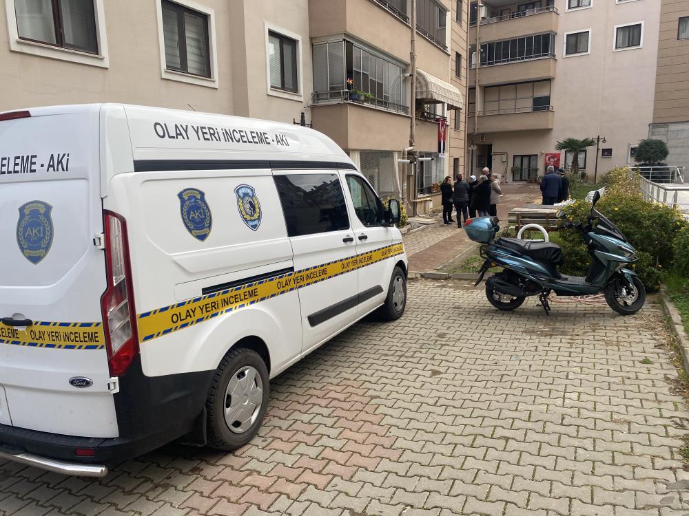 80 Yaşındaki Kadın Evinde Ölü Bulundu! Ölümü Şüpheli Bulundu