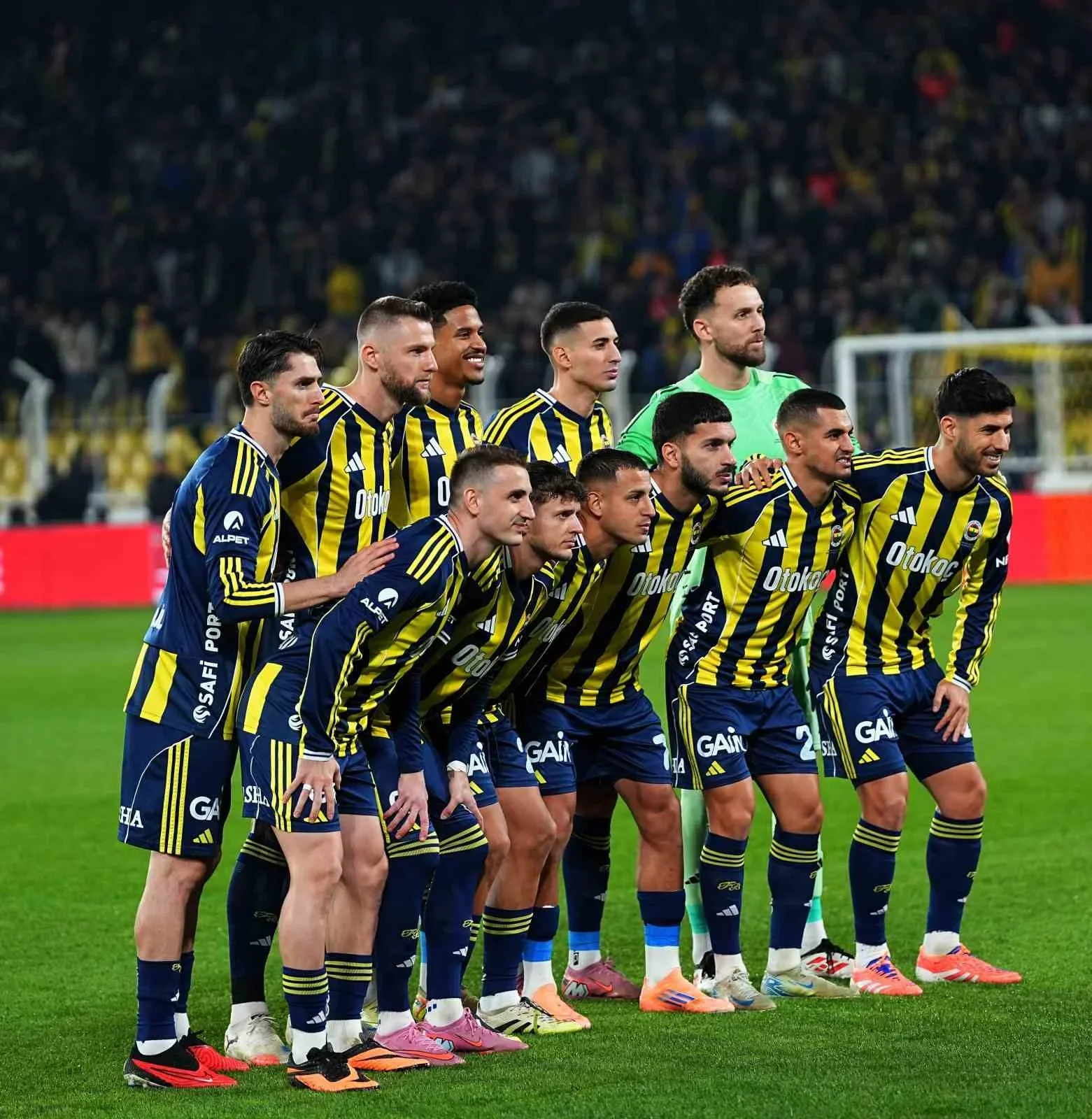 Fenerbahçe, Beşiktaş’a yenilerek sahasında ilk kez kaybetti