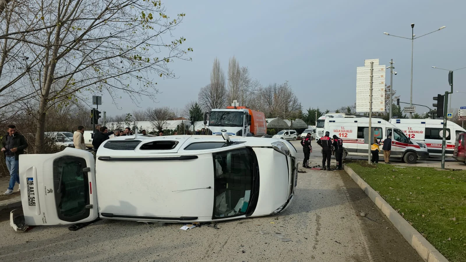İnegöl'de can pazarı 5 yaralı