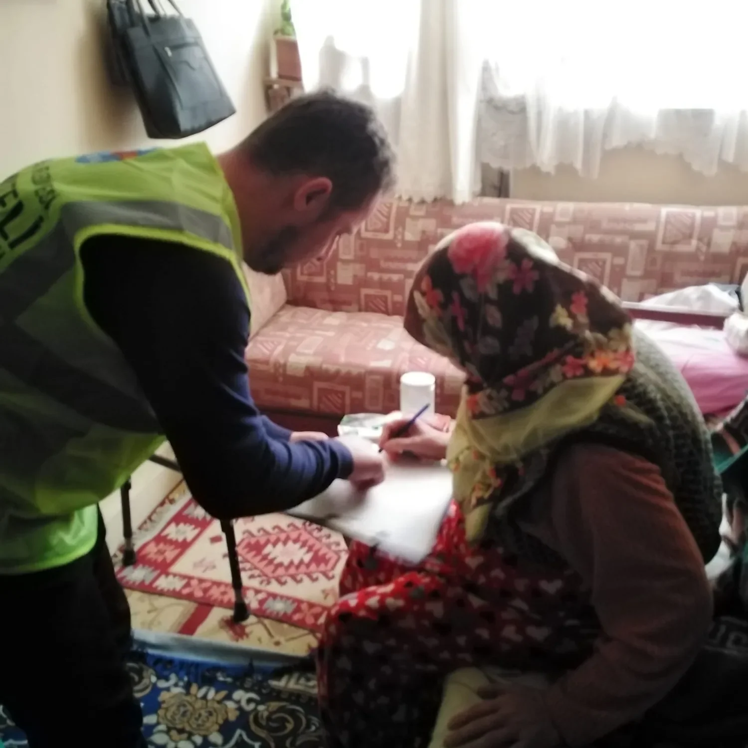 İnegöl Belediyesinden yüzlerce aileye 2 milyon TL ısınma desteği
