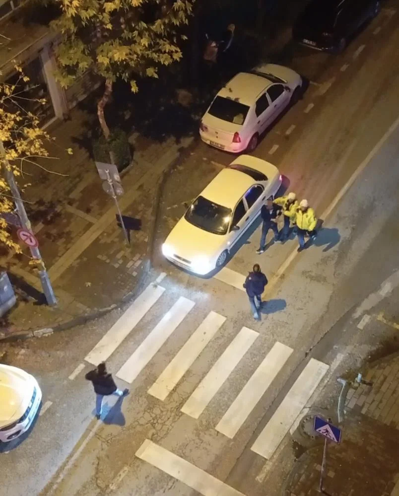 Alkollü sürücü şehri birbirine kattı! Polis havaya defalarca ateş açtı