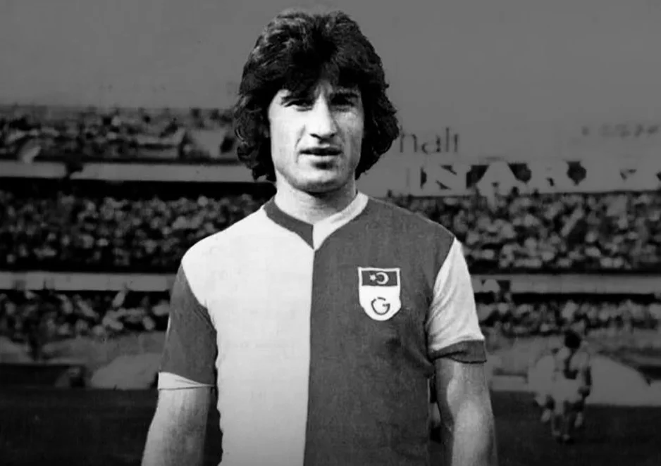 Galatasaray’ın eski futbolcusu Gökmen Özdenak hayatını kaybetti
