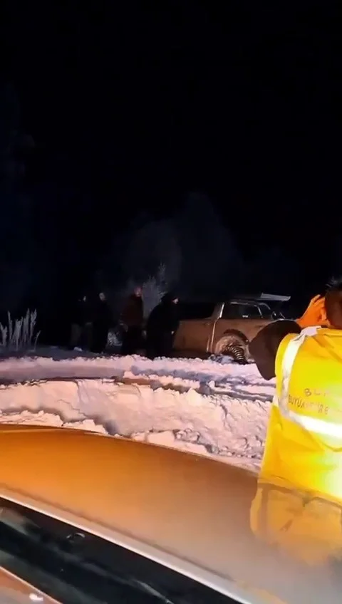 İnegöl’de Yayla Yolunda Mahsur Kalan 6 Kişi Kurtarıldı