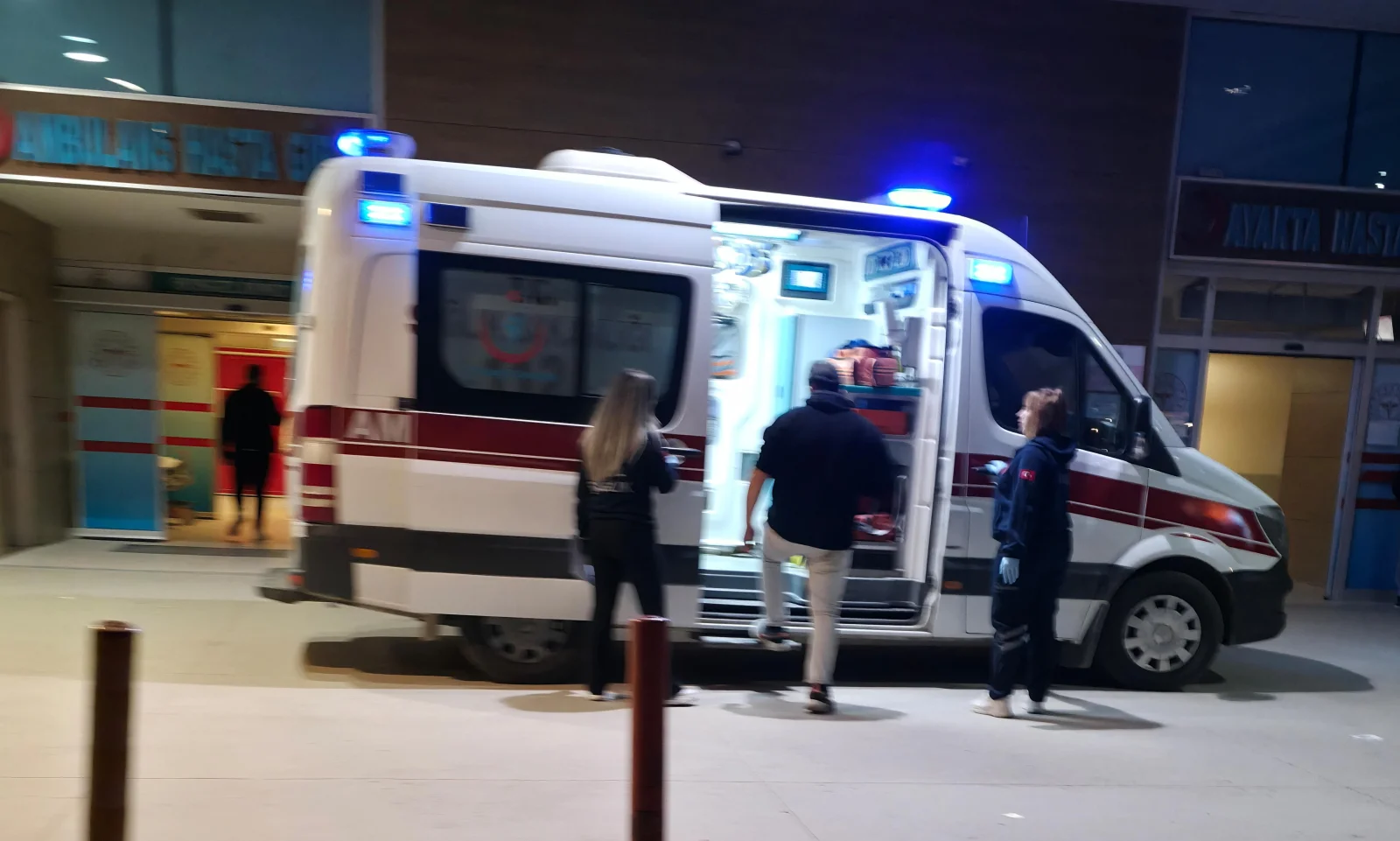 İnegöl’de Otomobil Kapısı Kapanınca Parmağı Koptu