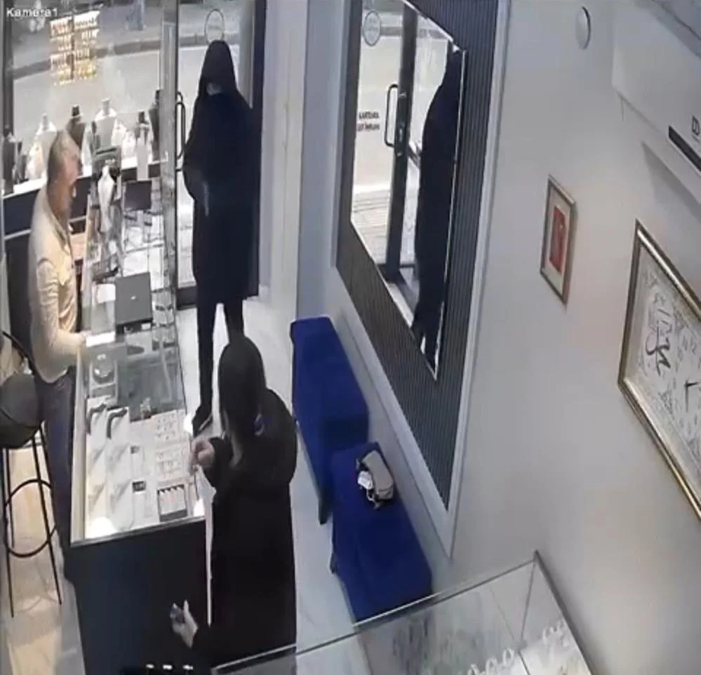 Acemi soyguncu böyle kaçtı