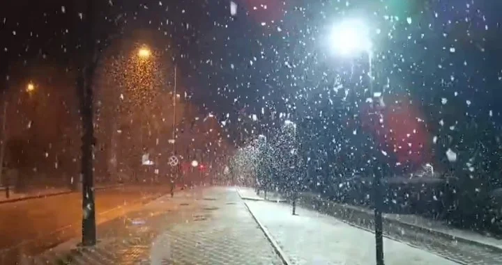 Bursa’da kar yağışı etkisini göstermeye başladı