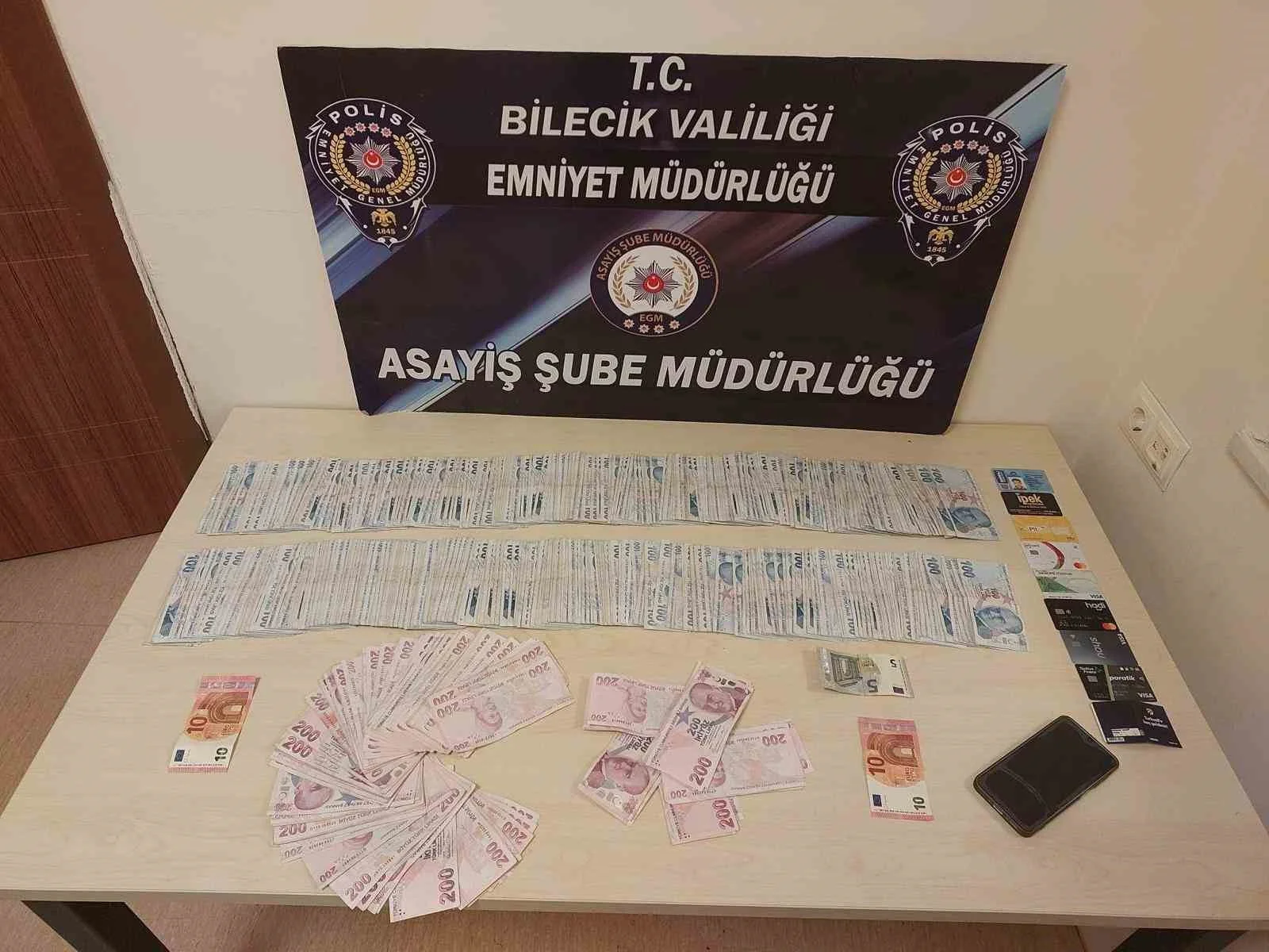 Kendisini jandarma olarak tanıttı, 500 bin TL’lik vurgun yaptı