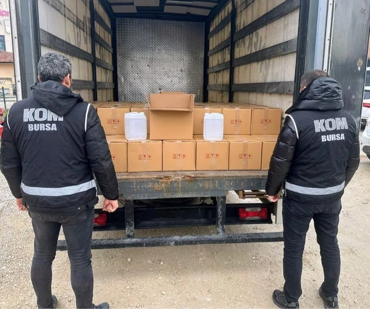 Bursa’da 1000 litre sahte alkol ele geçirildi