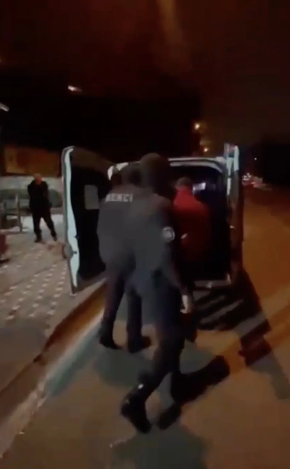 Osmangazi’de kesinleşmiş hapis cezası bulunan 3 şüpheli yaklandı