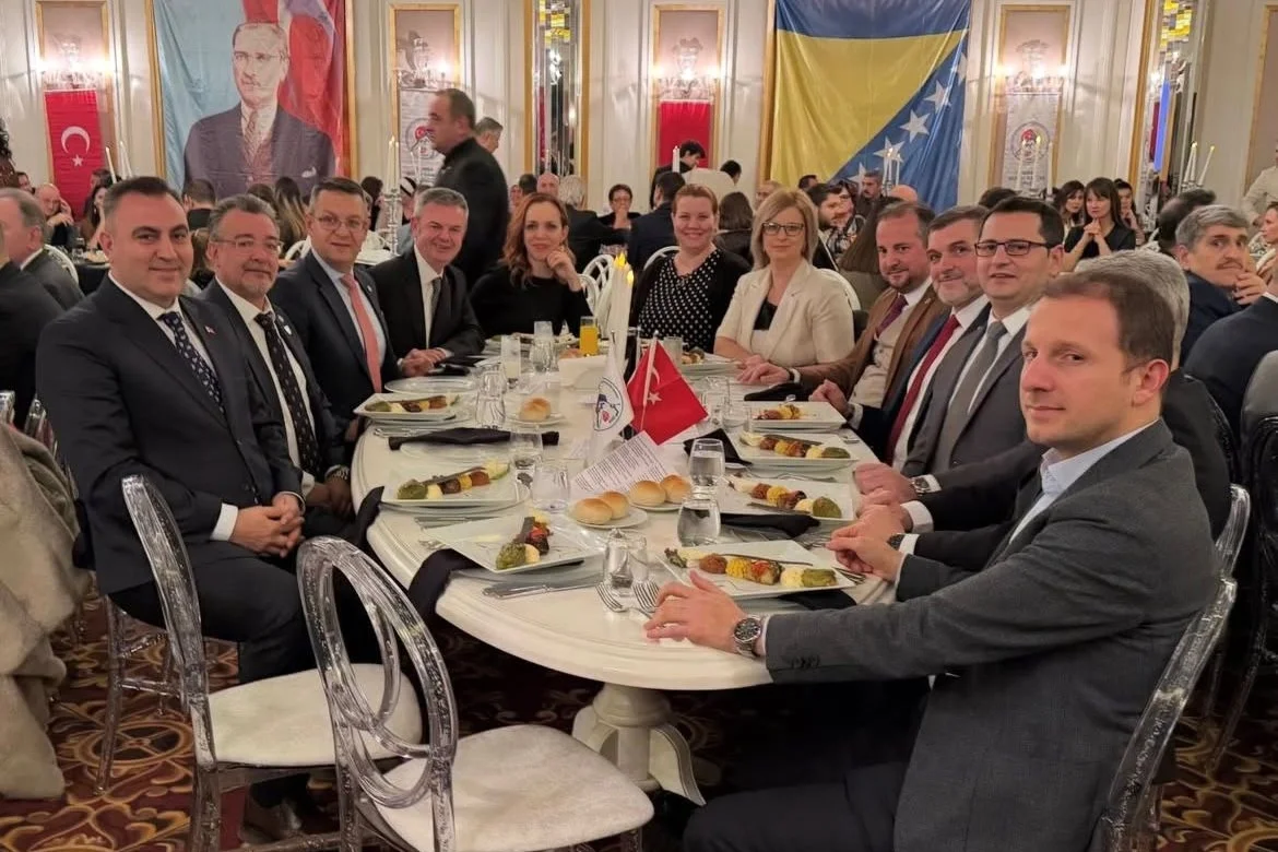 Bursa’da “Birlik ve Beraberlik Gecesi”nde Balkan Rüzgârı Esti