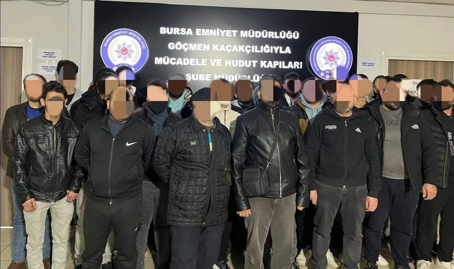 Kaçak yabancı uyruklu şahısların çalıştırıldığı iş yerine operasyon : 46 göçmen yakalandı