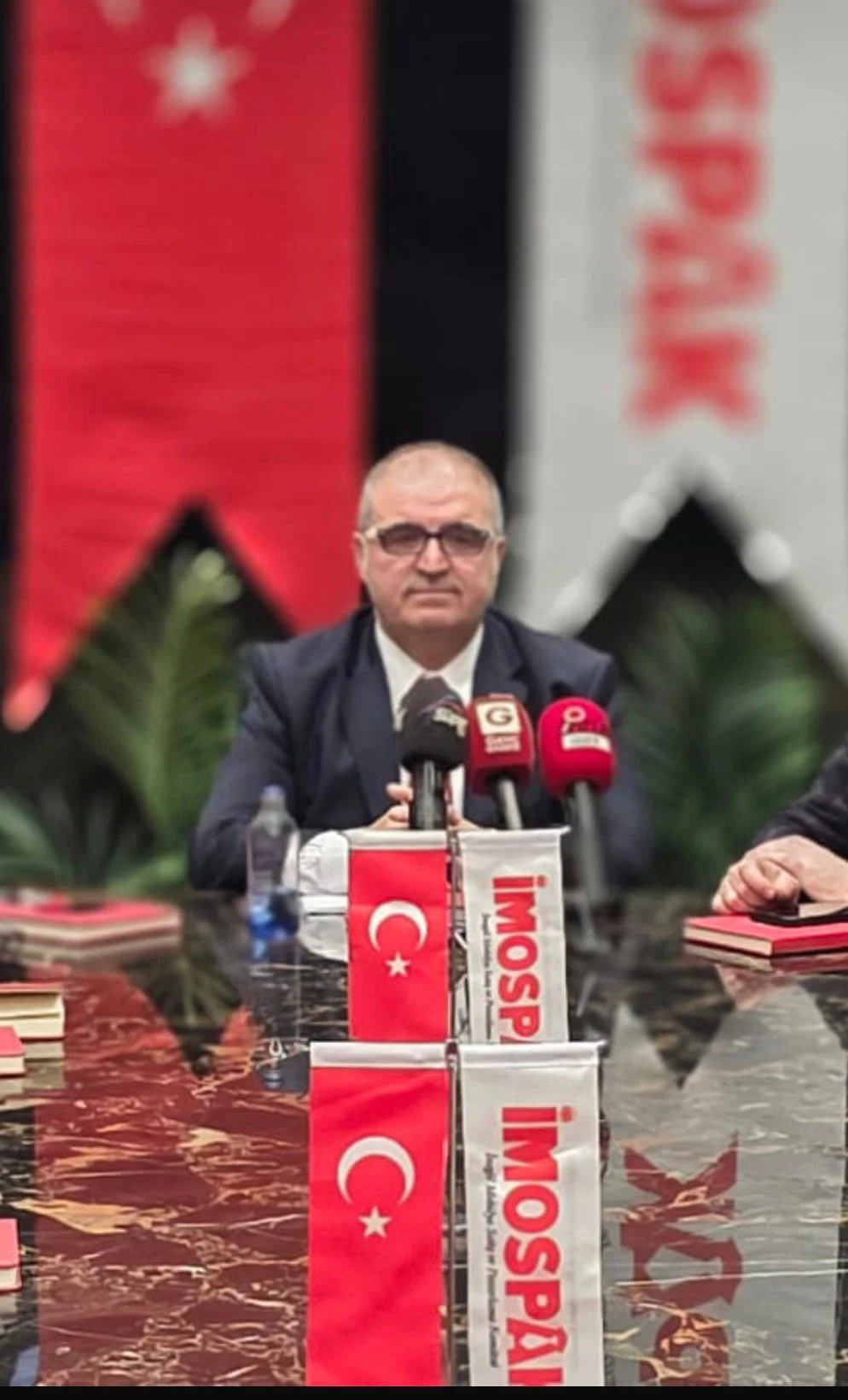 Kış şartları sertleşti: İstanbul Mobilya Fuarı öncesi can güvenliği alarmı!