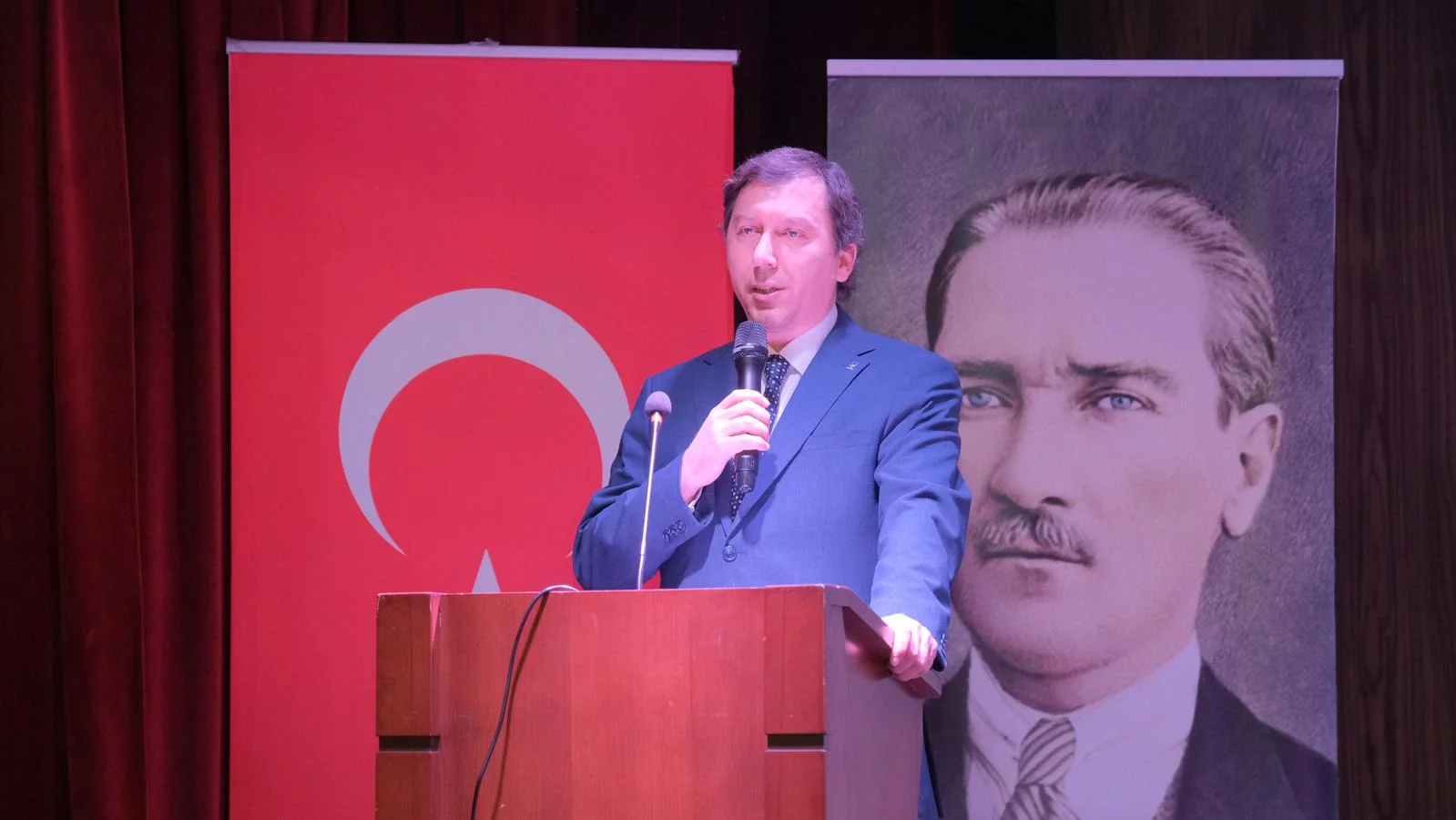 AK Parti ilçe teşkilatından mesaj! Lafla değiş işle konuşuruz