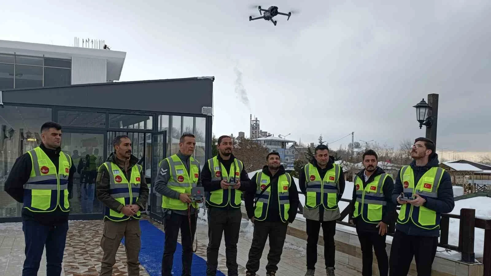 Van’da İHAKUT’tan afetlere havadan müdahale toplantısı