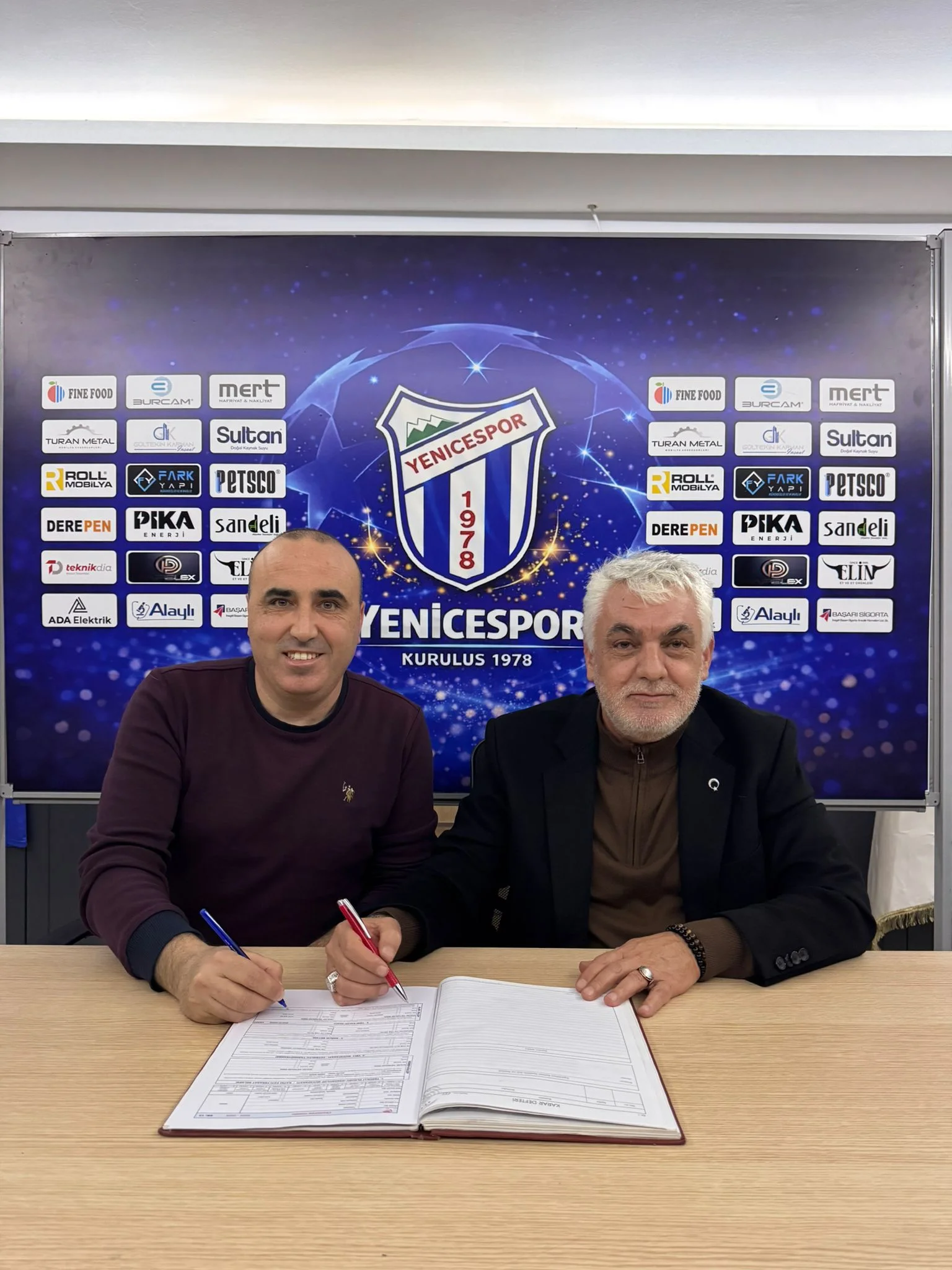 Yenicespor’da değişim rüzgarı! İmzalar atıldı