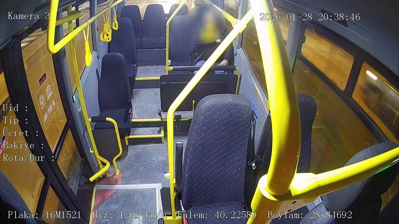 Halk otobüsünde korku dolu anlar!
