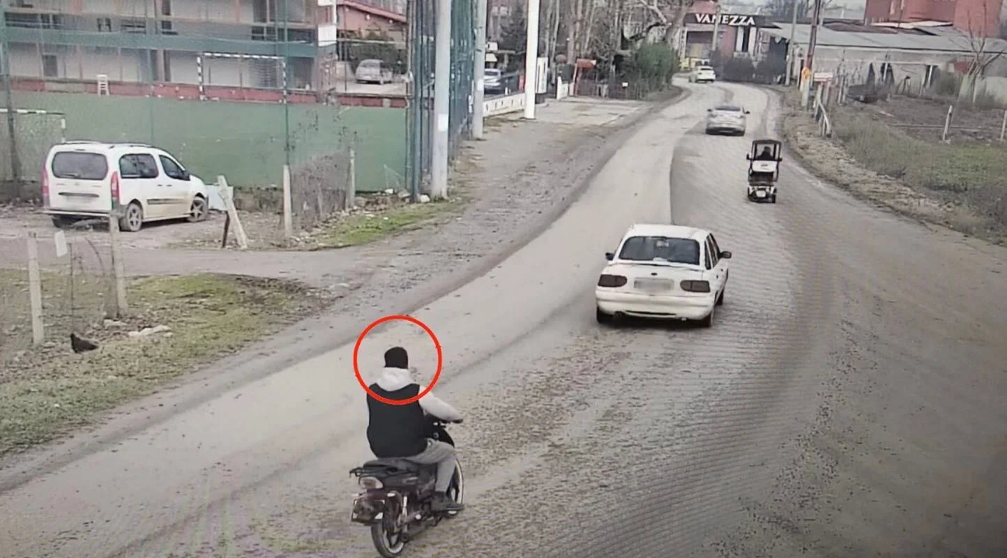 Bursa’da kask takmayan sürücüler mobeseye yakalandı
