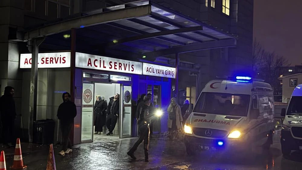 Mahallede korku dolu anlar! Kanlı kavga 1 kişi ağır yaraladı