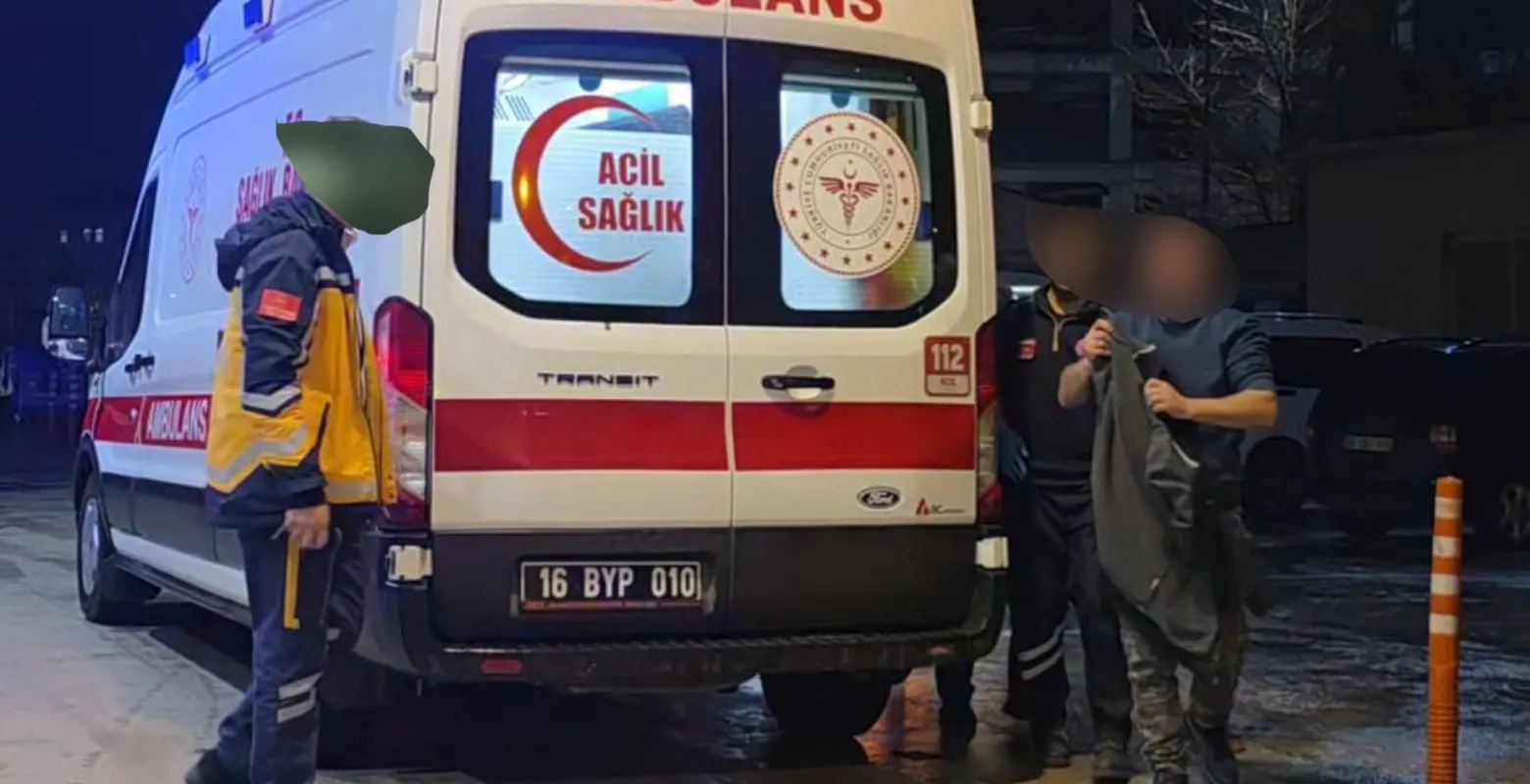 Cadde ortasında dövülen kişi hastanelik oldu