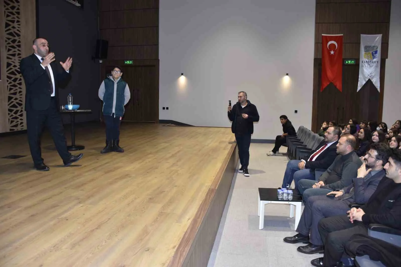 Karacabey Belediyesi’nden sınav sürecindeki öğrencilere destek