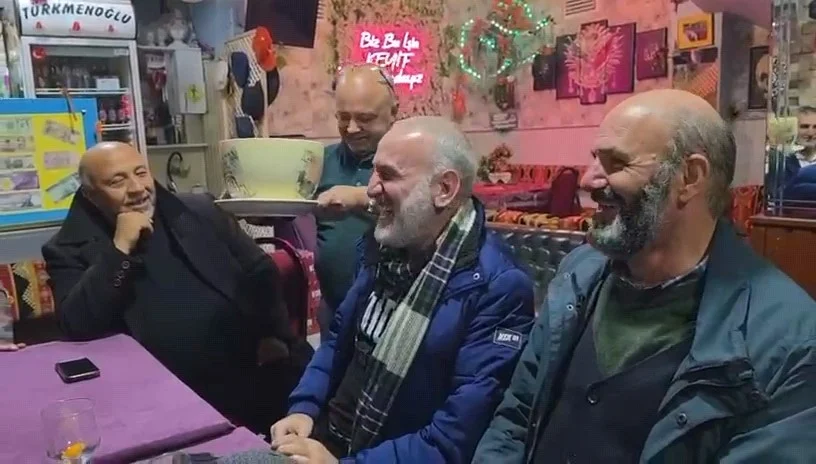 İnegöl'de bu kahveye gelen çıkamıyor