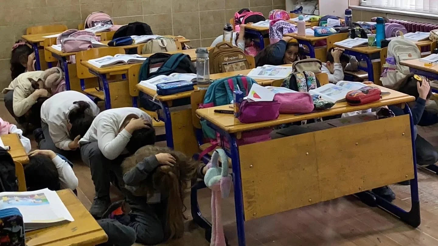 İnegöl 100. Yıl İlkokulu’nda Afet Tahliye Eğitimi Düzenlendi