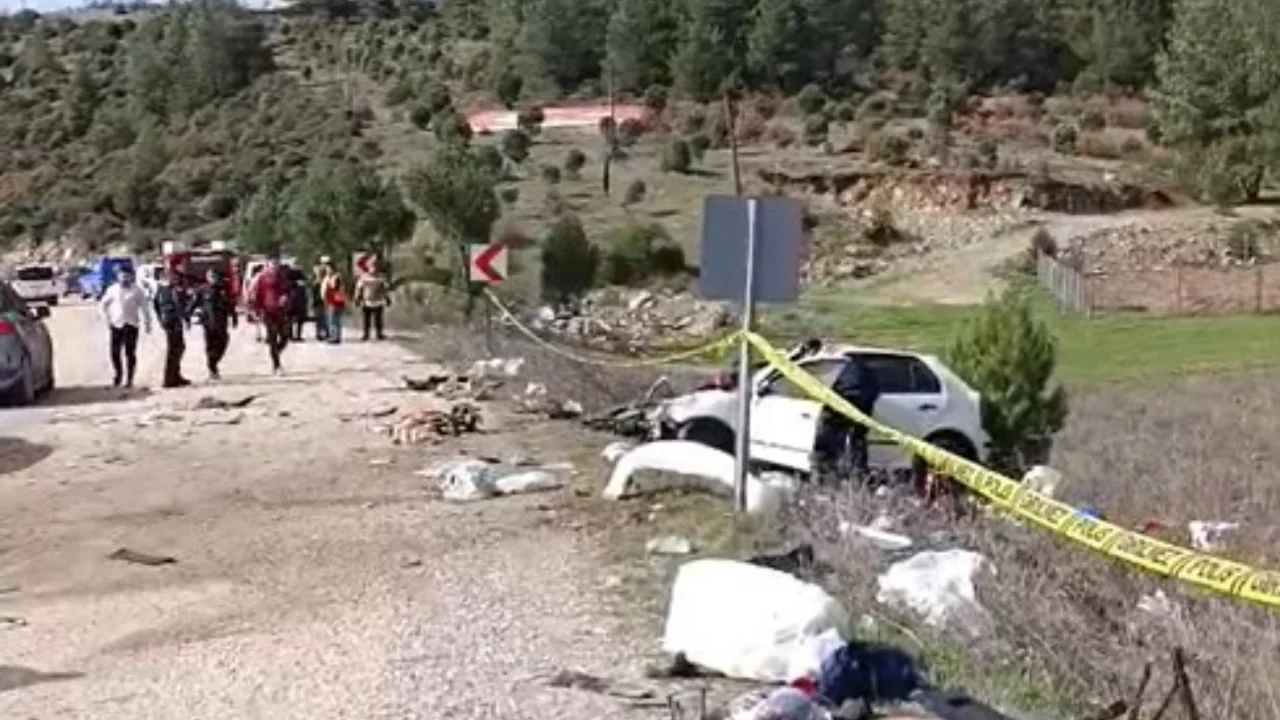 Korkunç kazada feci şekilde can verdi!