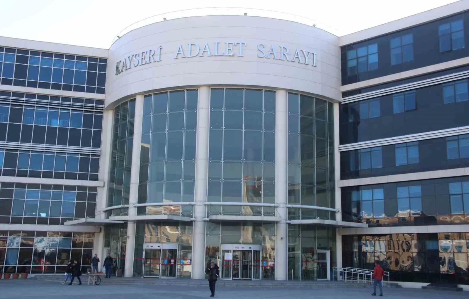 Banka hesabı başına dert oldu