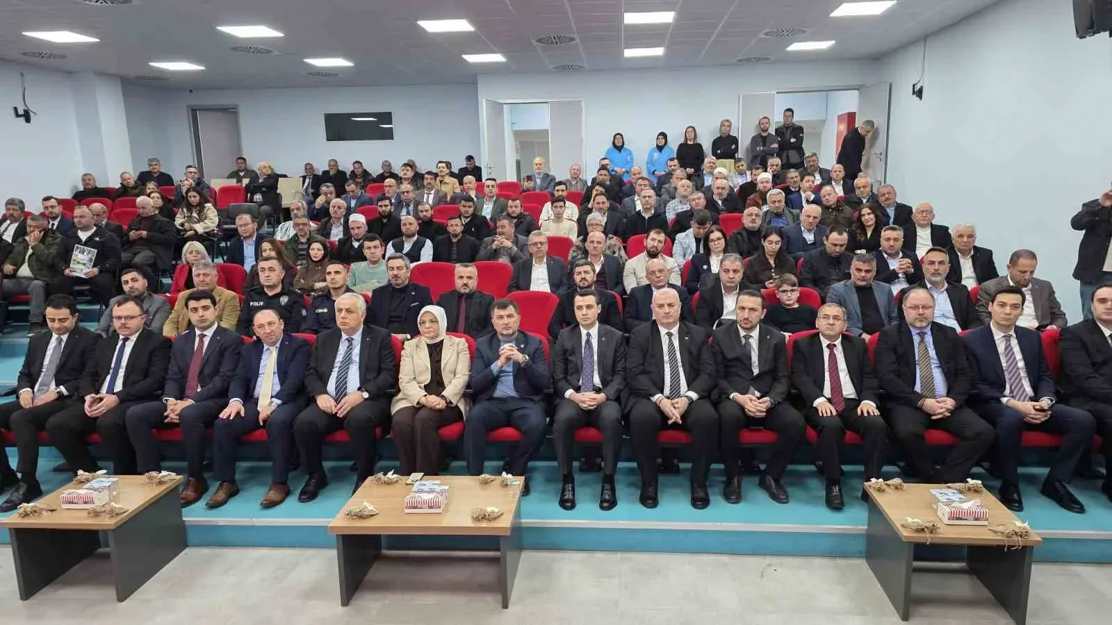 İnegöllü kaymakam Zimem Defteri'ni dijitale taşıdı