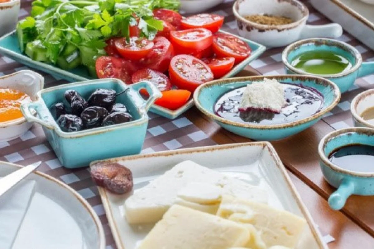 İftarı nasıl açmalı, sahurda ne yemeli? Uzman diyetisyen uyardı!