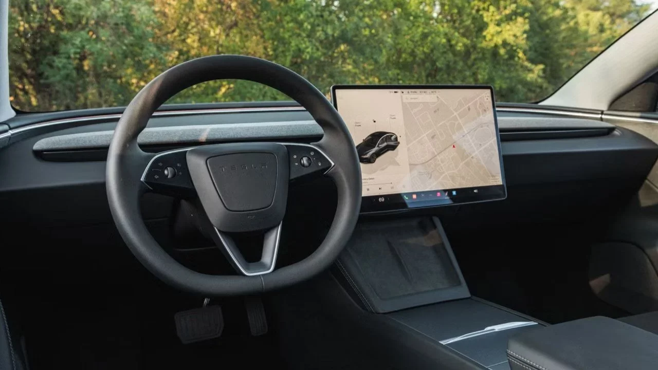 Tesla ve Lexus'un araçlarına yasak geldi